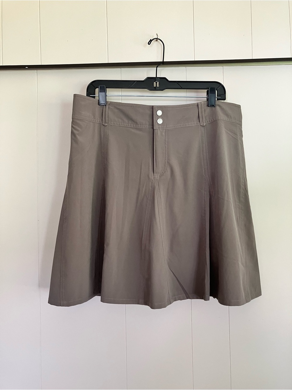 sahalie A-Line Skort in Taupe built in shorts
